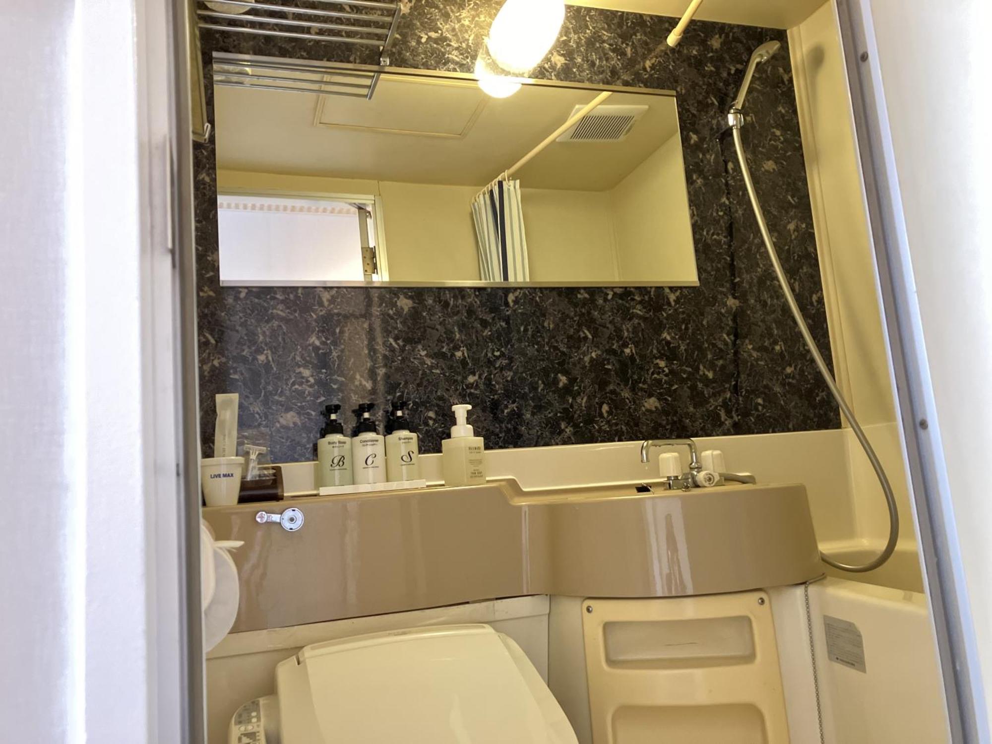 Hotel Livemax Budget ShinОсака Екстер'єр фото