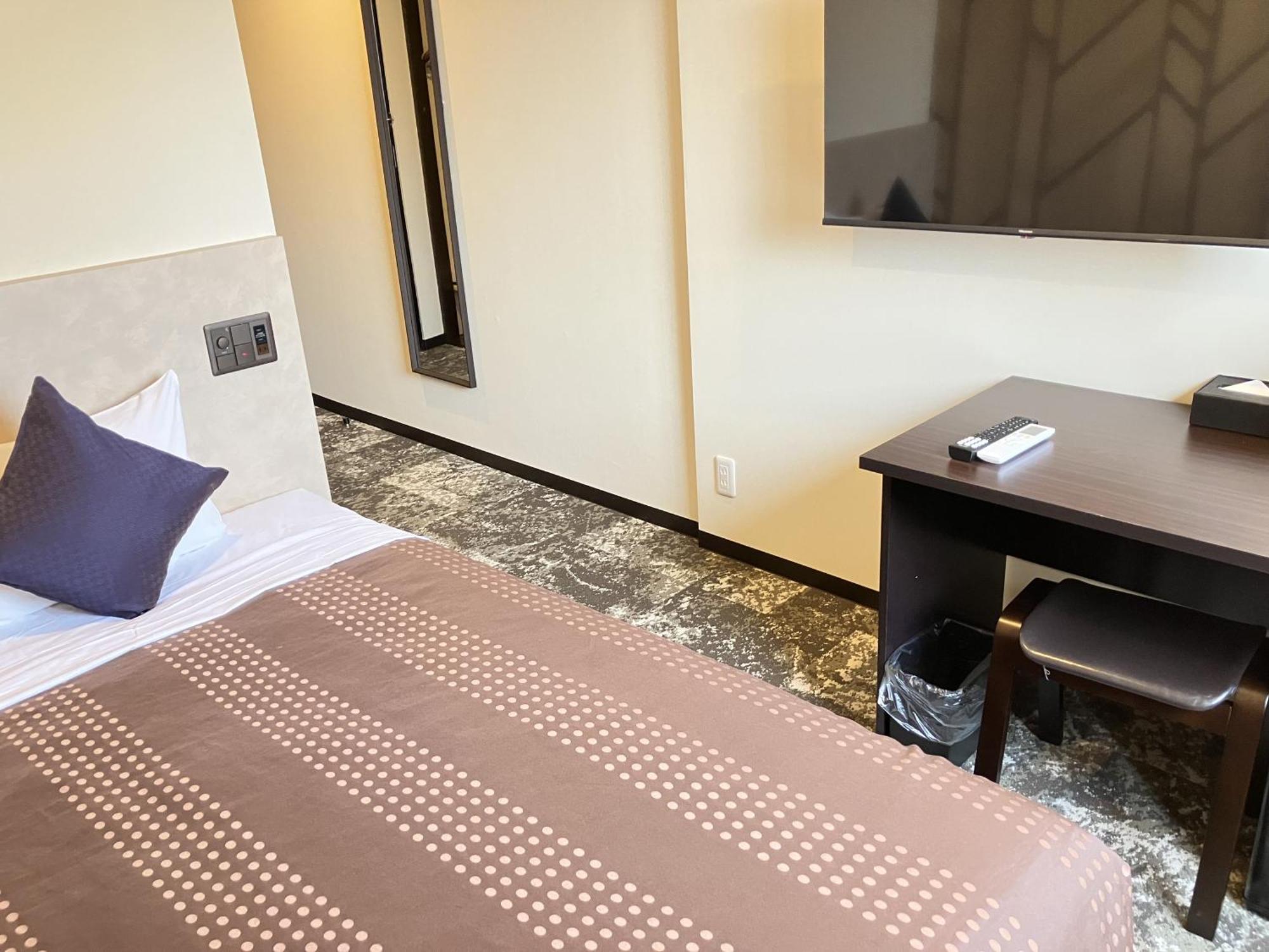 Hotel Livemax Budget ShinОсака Екстер'єр фото